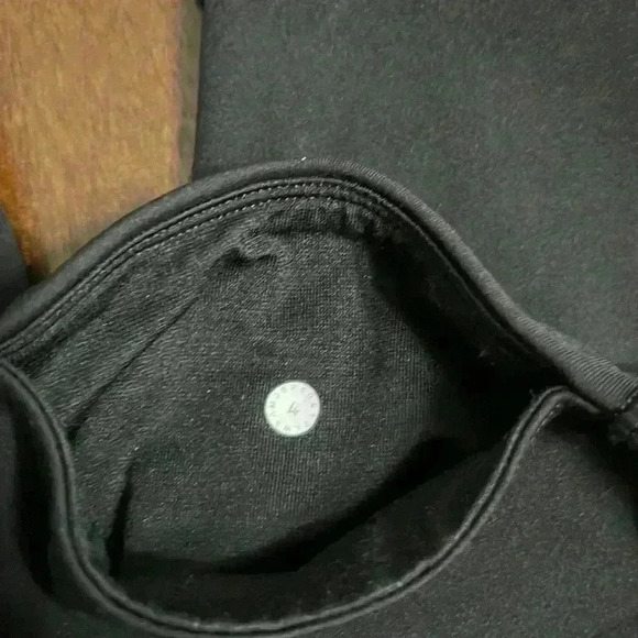 Lululemon black mesh legging - Picture 5 of 7